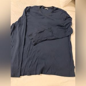 Men’s XXL Calvin Klein v-neck long sleeve shirt.